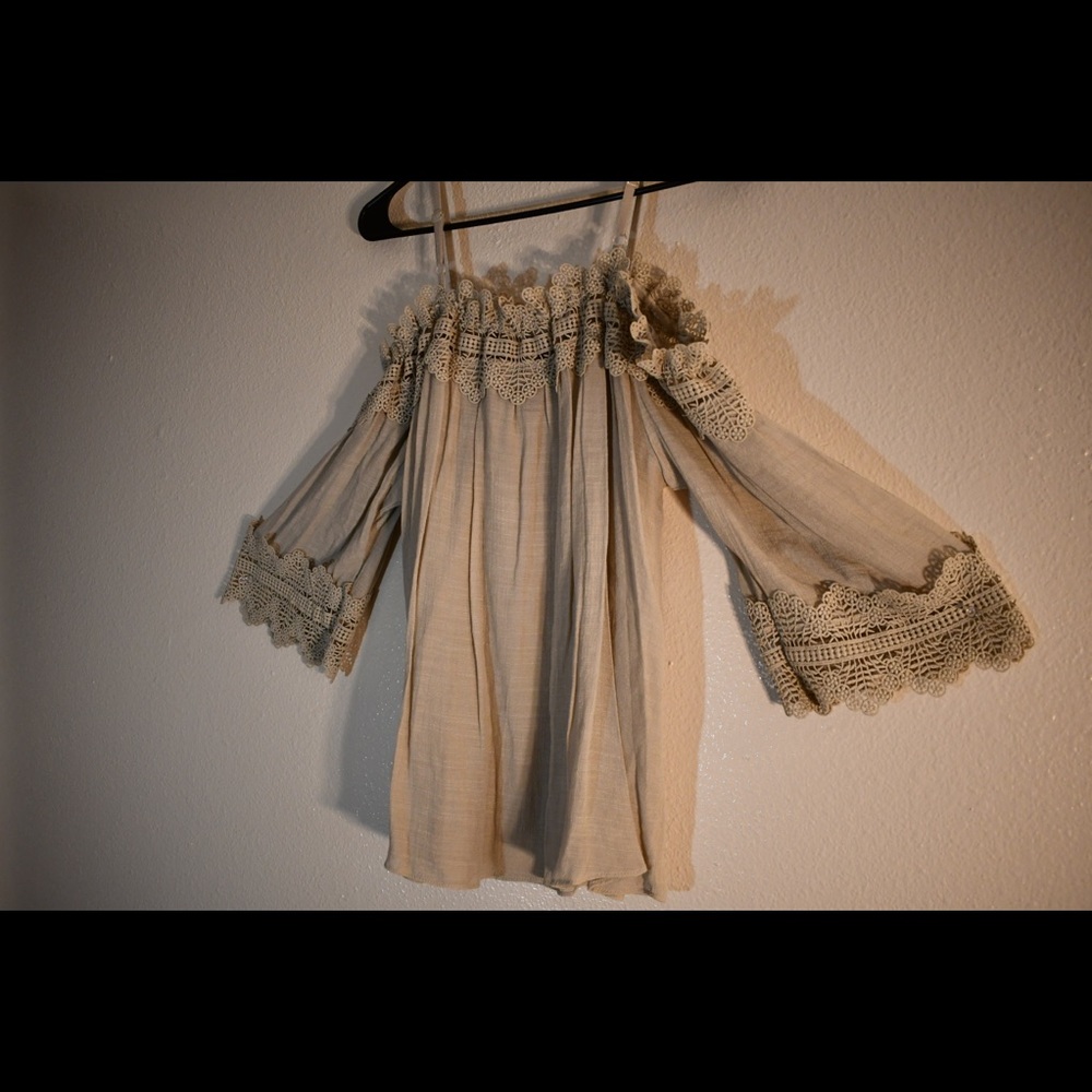 Top - Picture 2 of 5